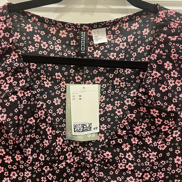 black and pink floral babydoll dress with ruffle neckline - Picture 2 of 4